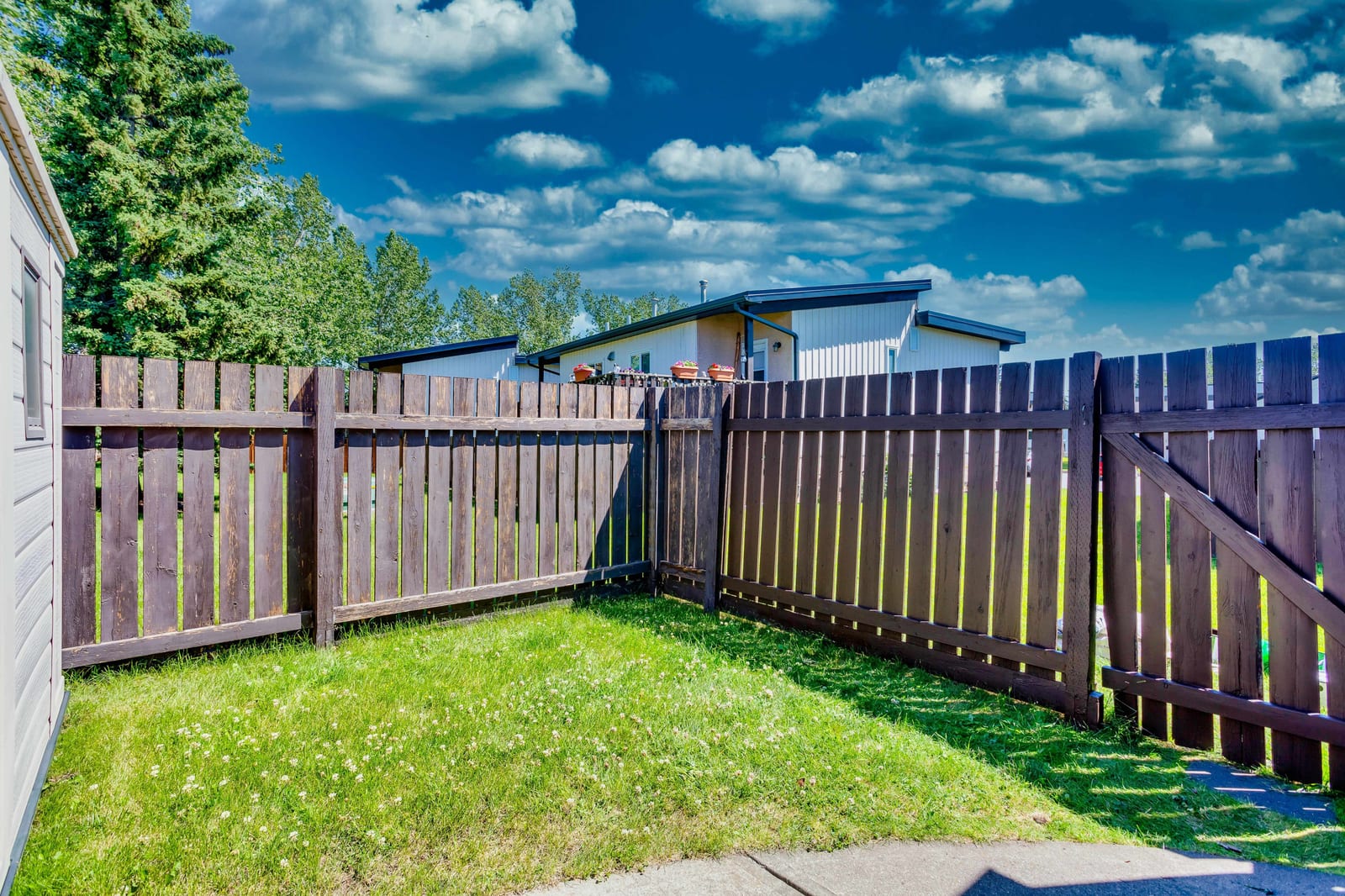 Private fenced yard