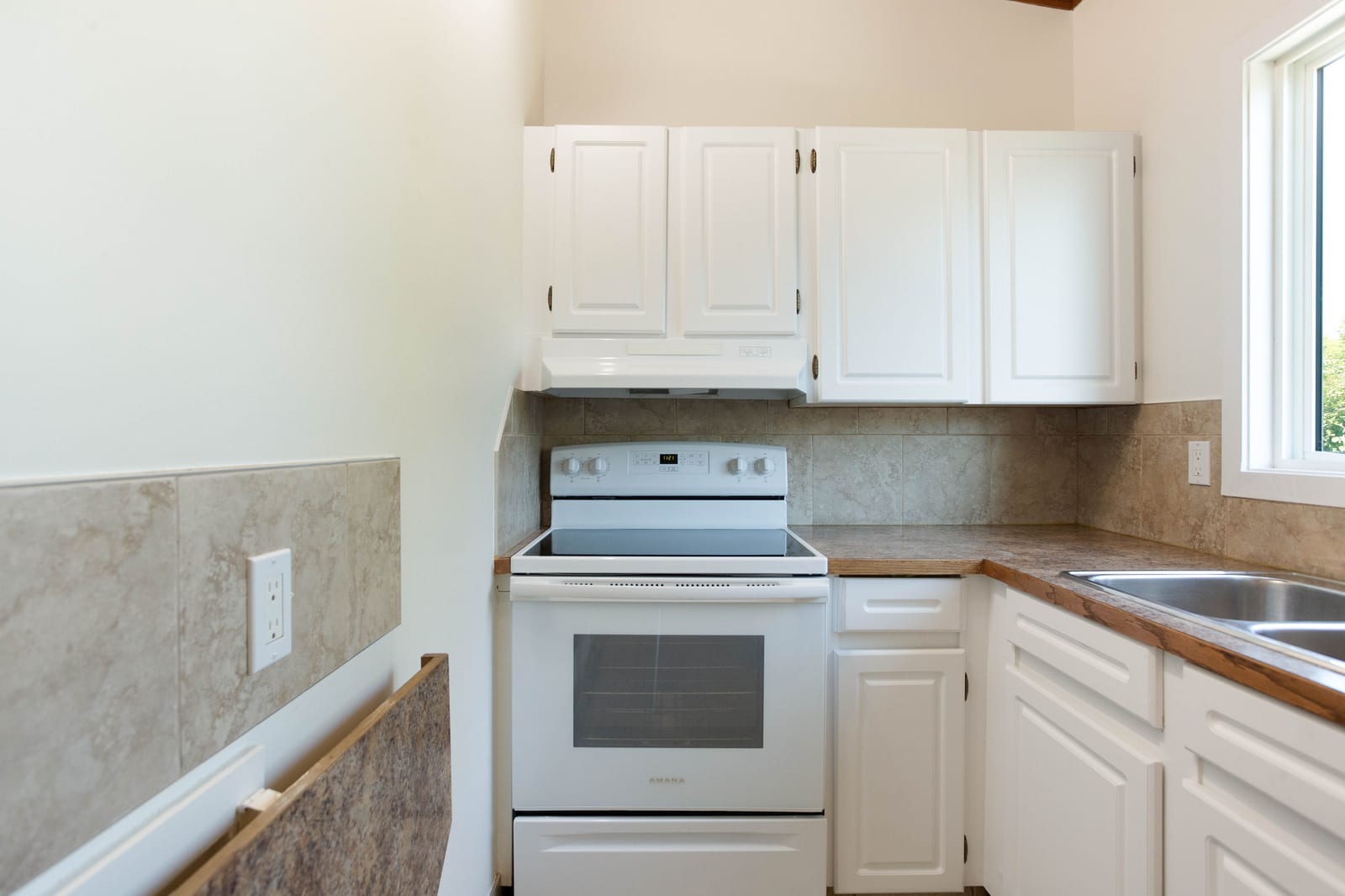 Kitchen cooking area