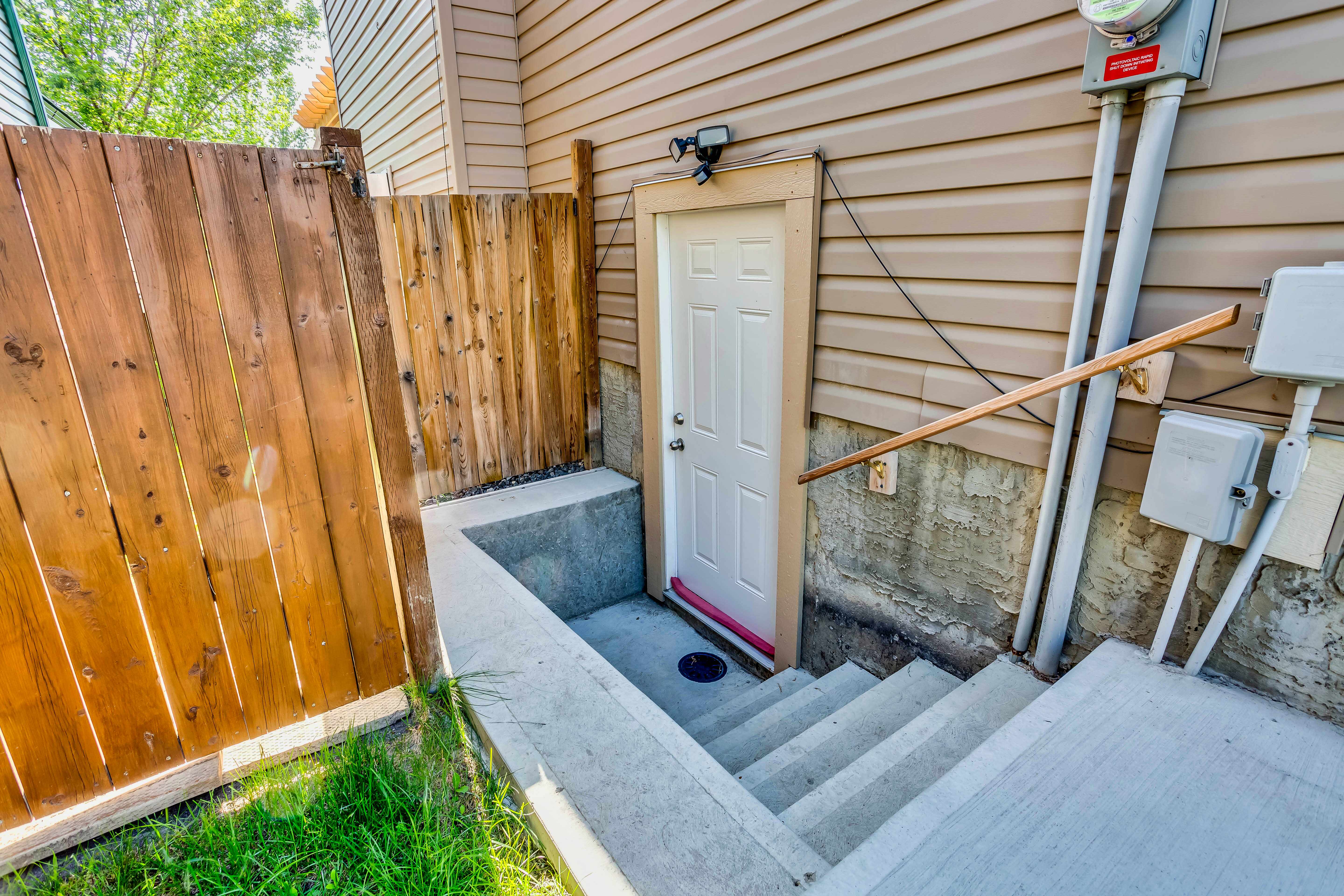Separate side entrance and exterior steps