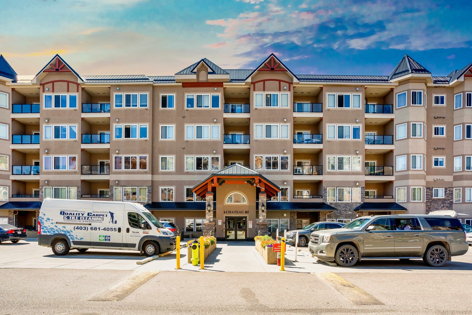 The building at 10 Discovery Ridge Close