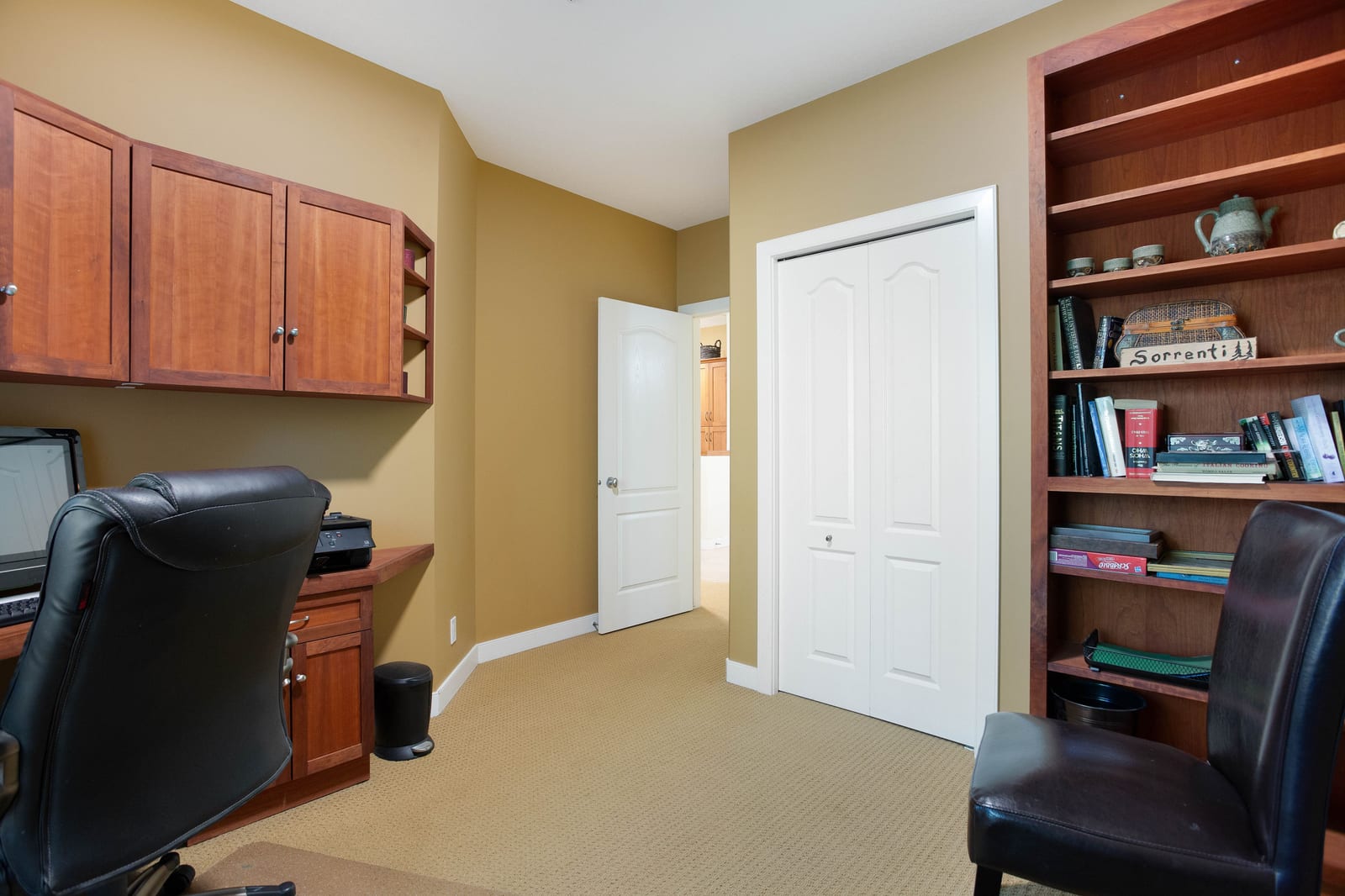 Second bedroom and wardrobe storage