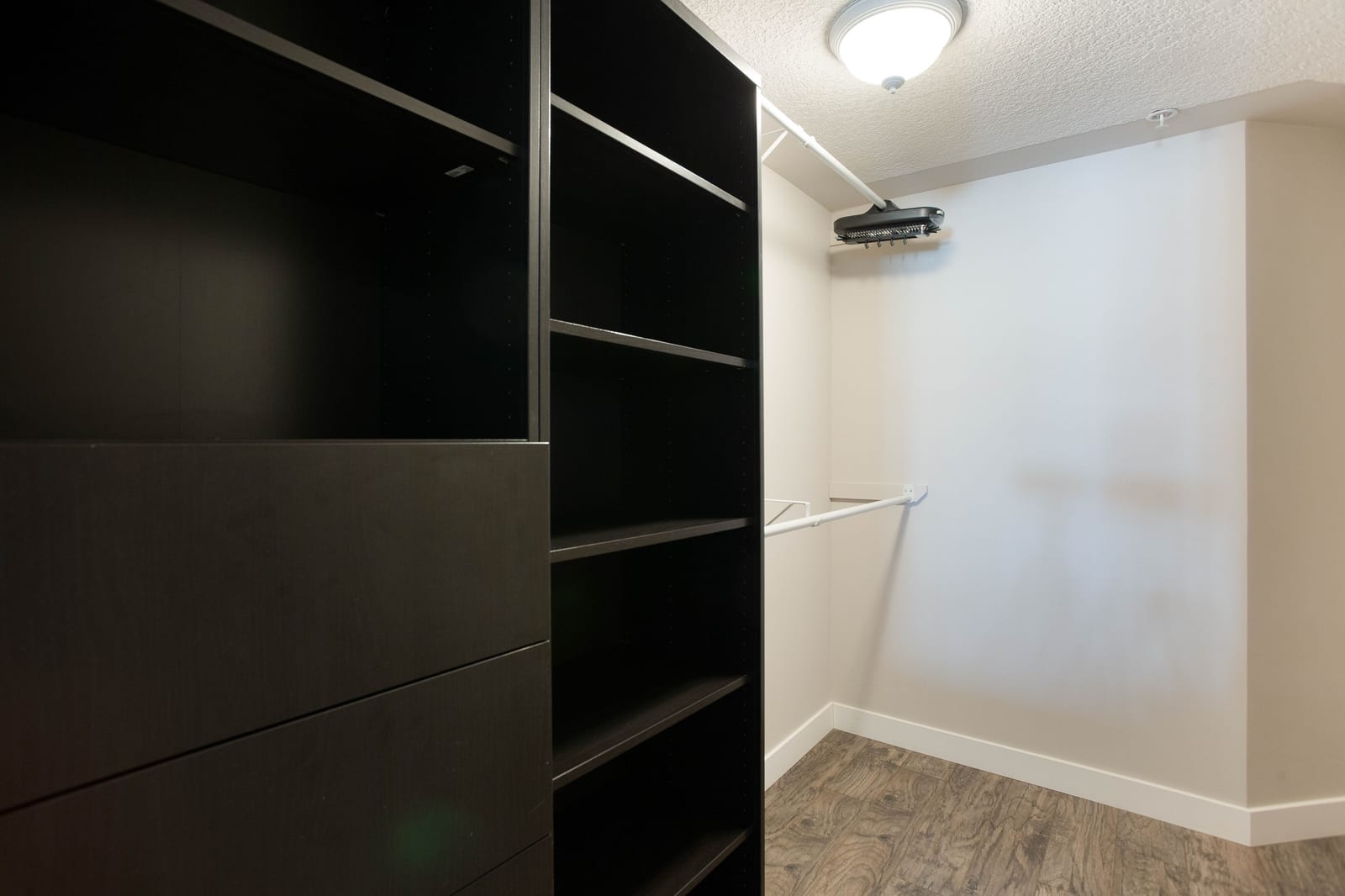 Built-in wardrobe storage