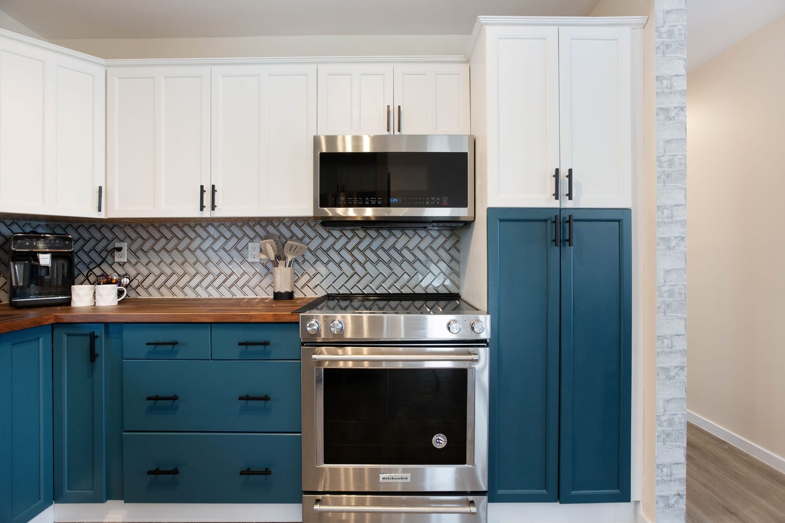 Kitchen range and patterned backsplash