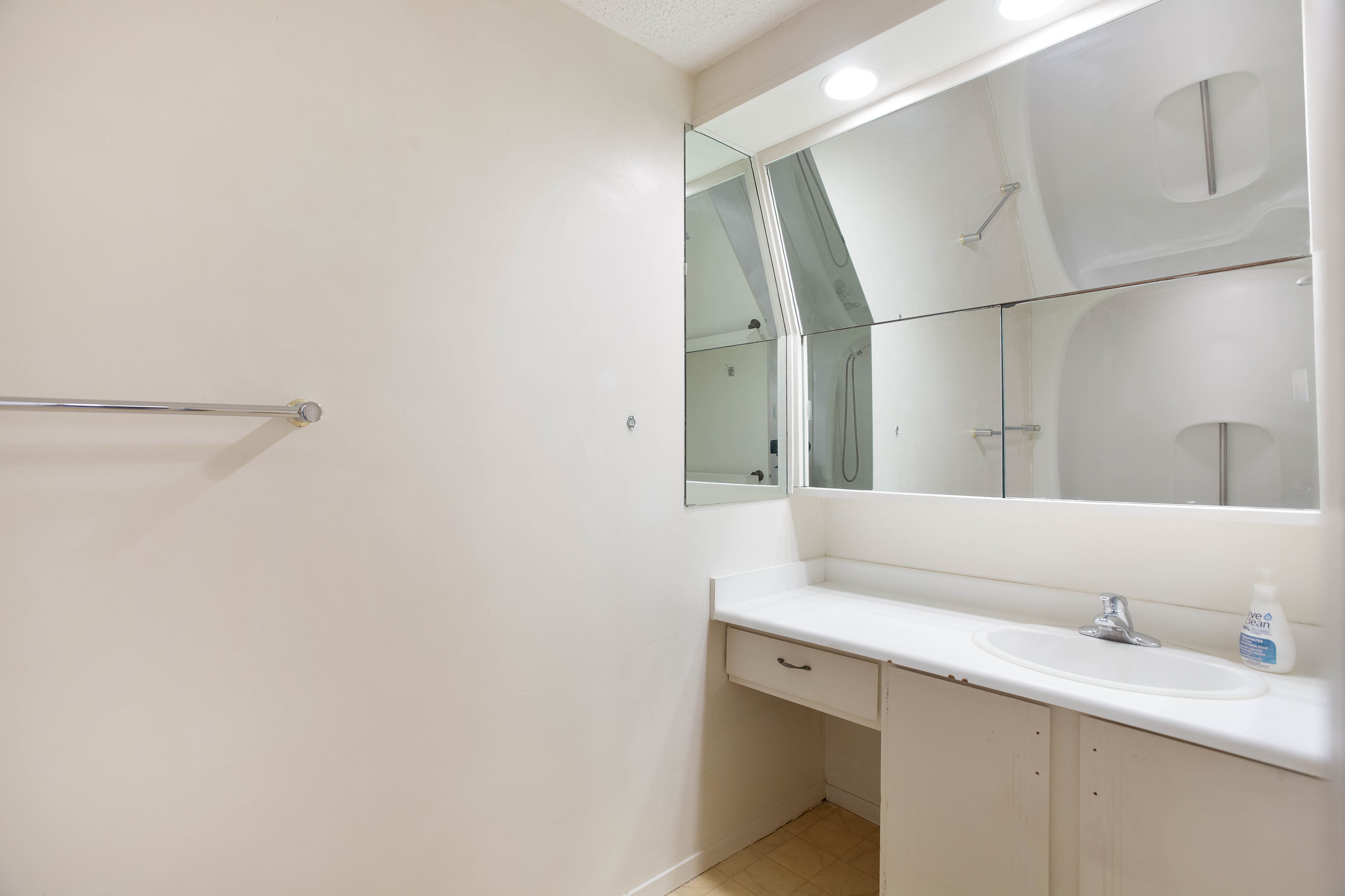 #5 624 2 Ave NW 23