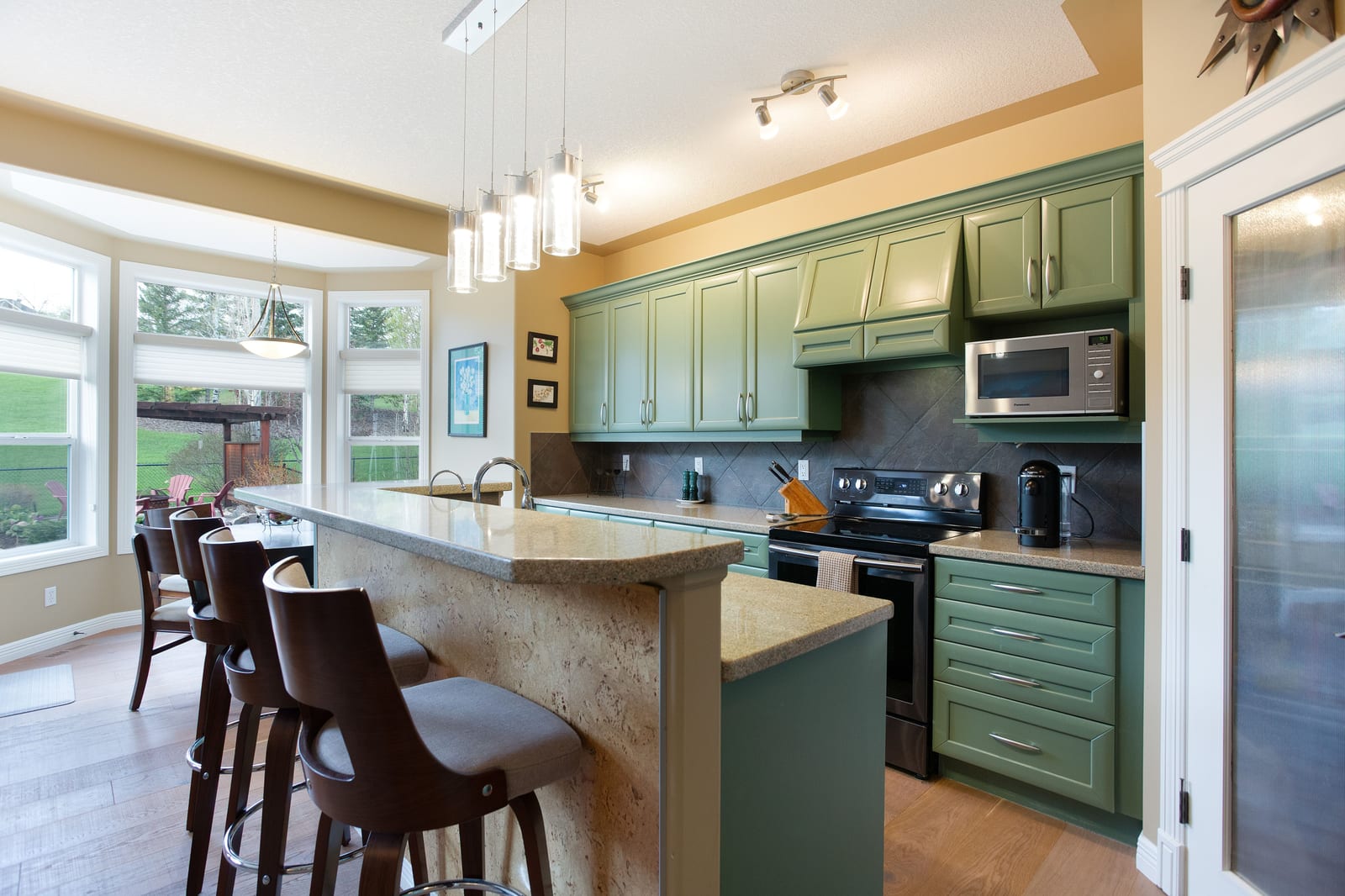 Kitchen and dining area