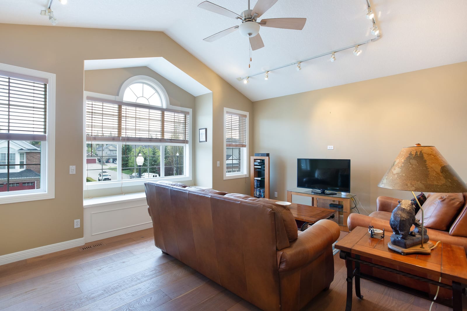 Upper bonus room