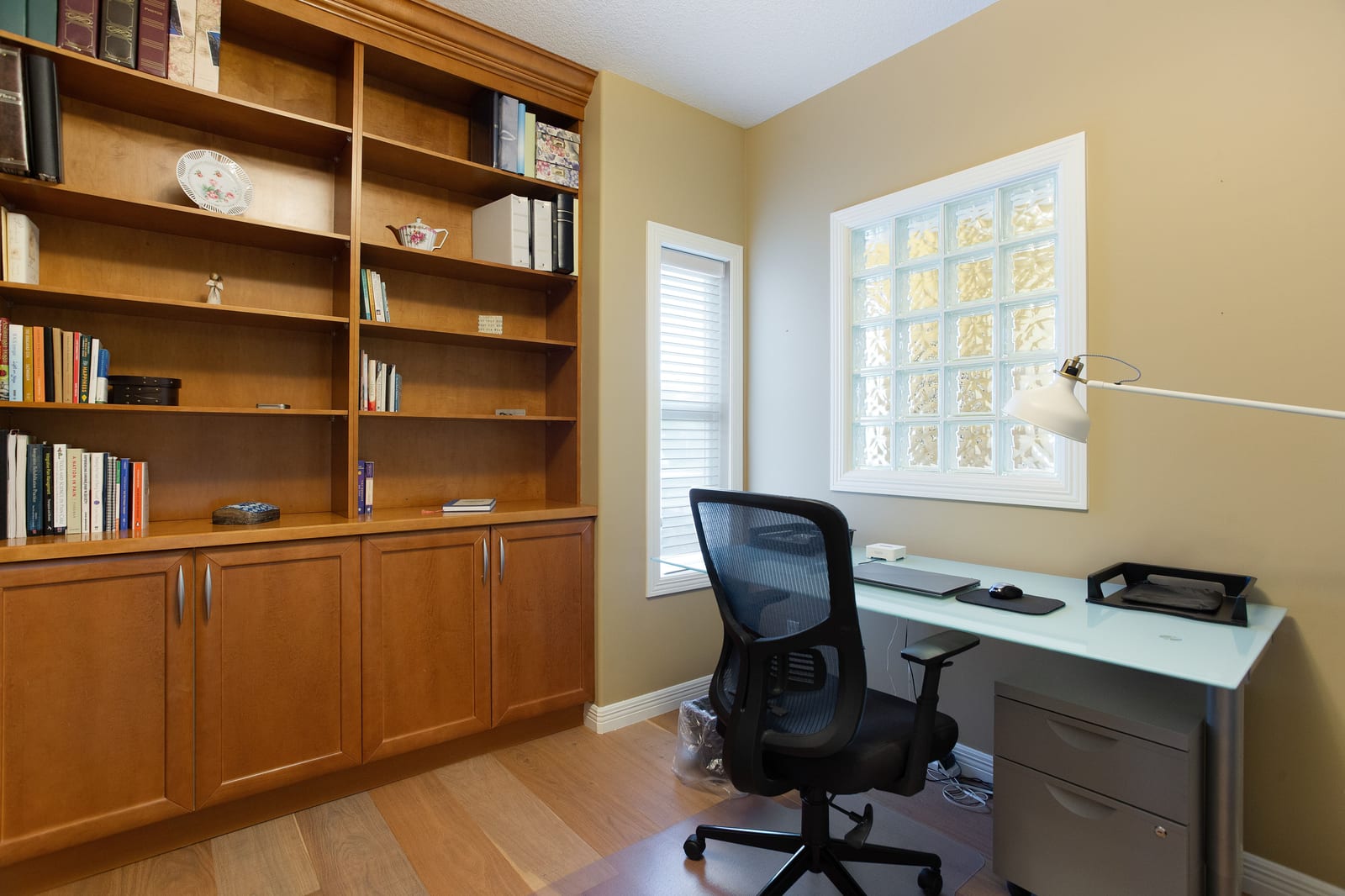 Office shelving and workspace