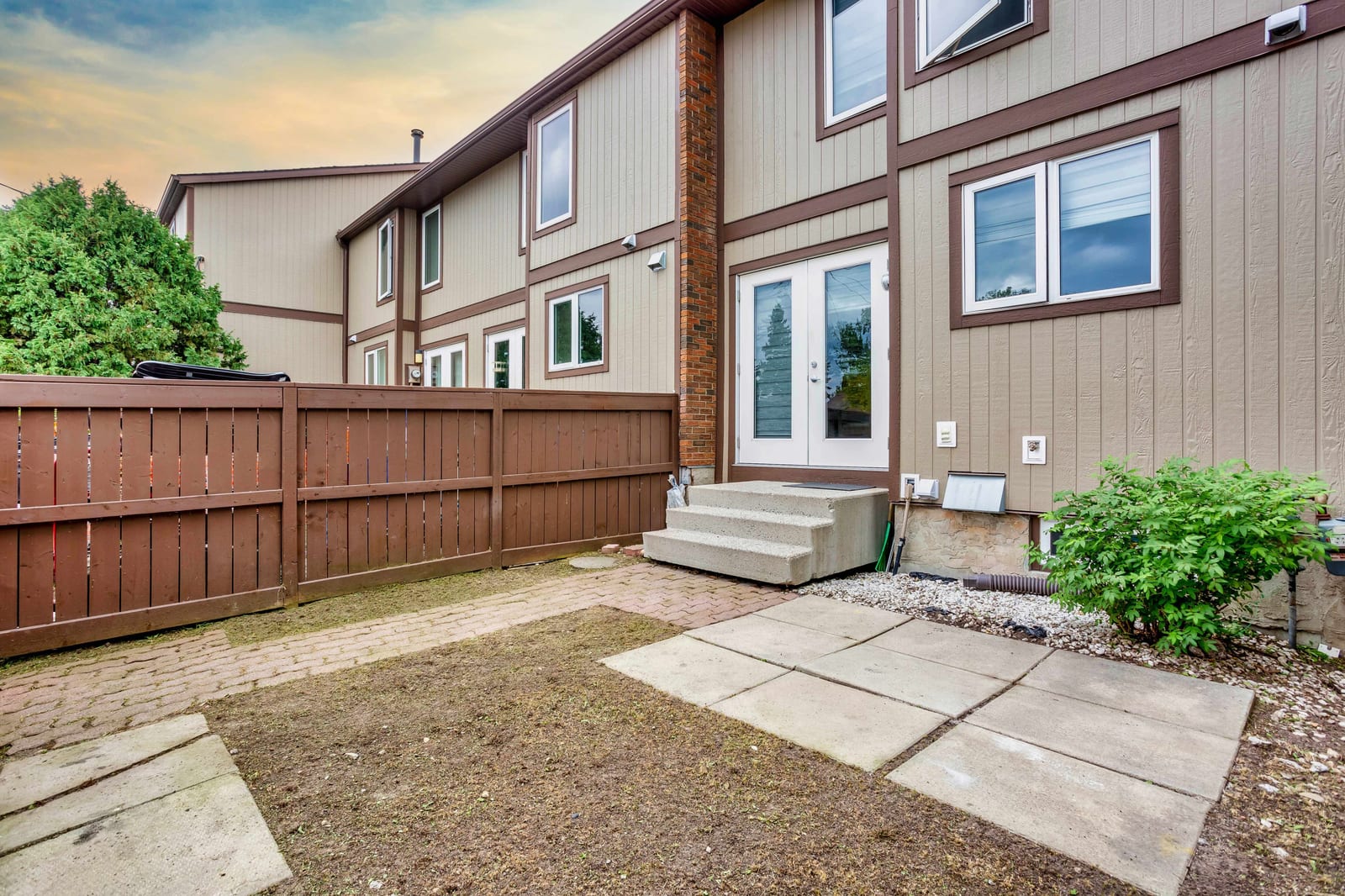 Rear exterior and patio doors