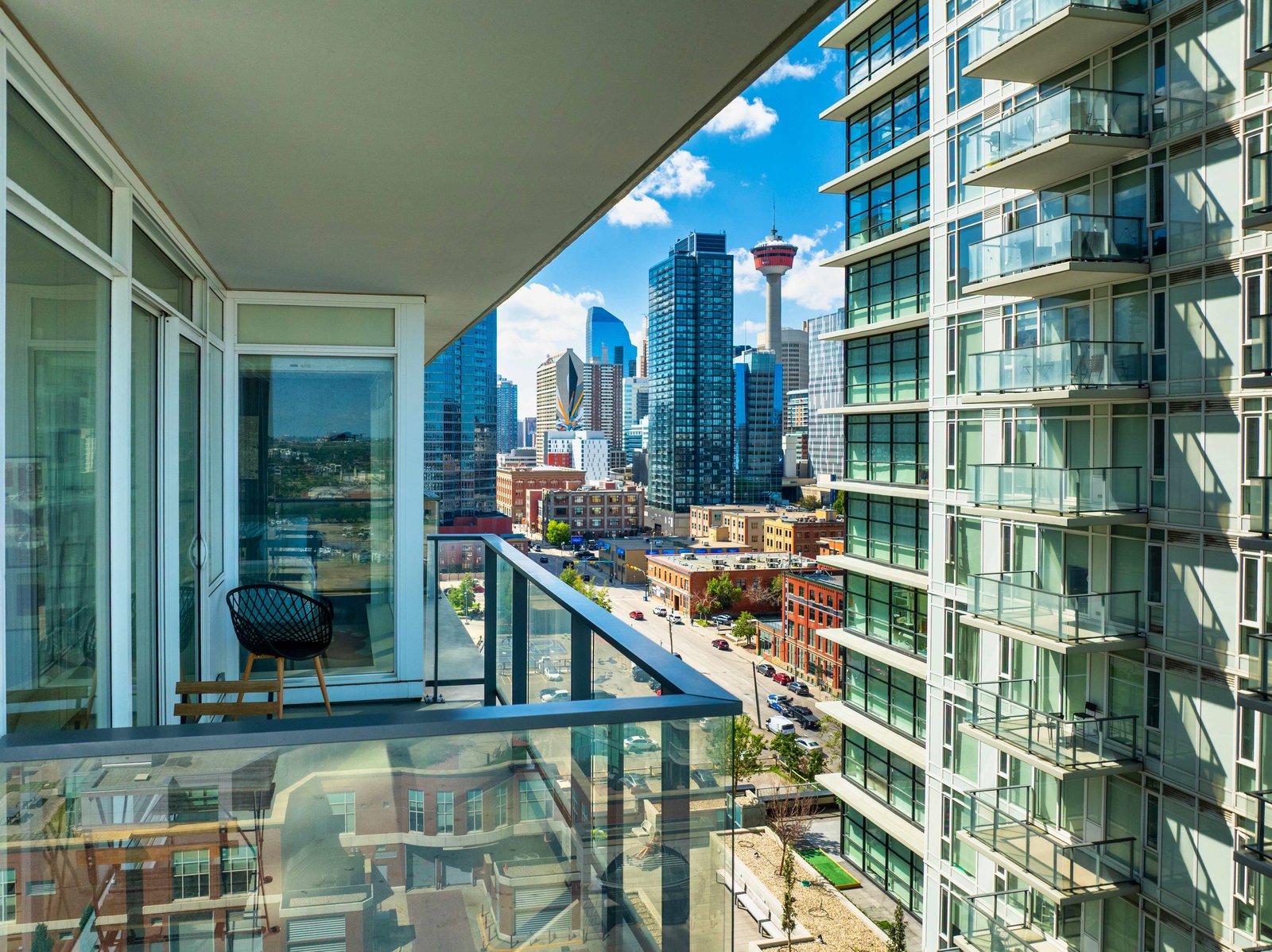 Aerial view alongside the Guardian balcony and skyline