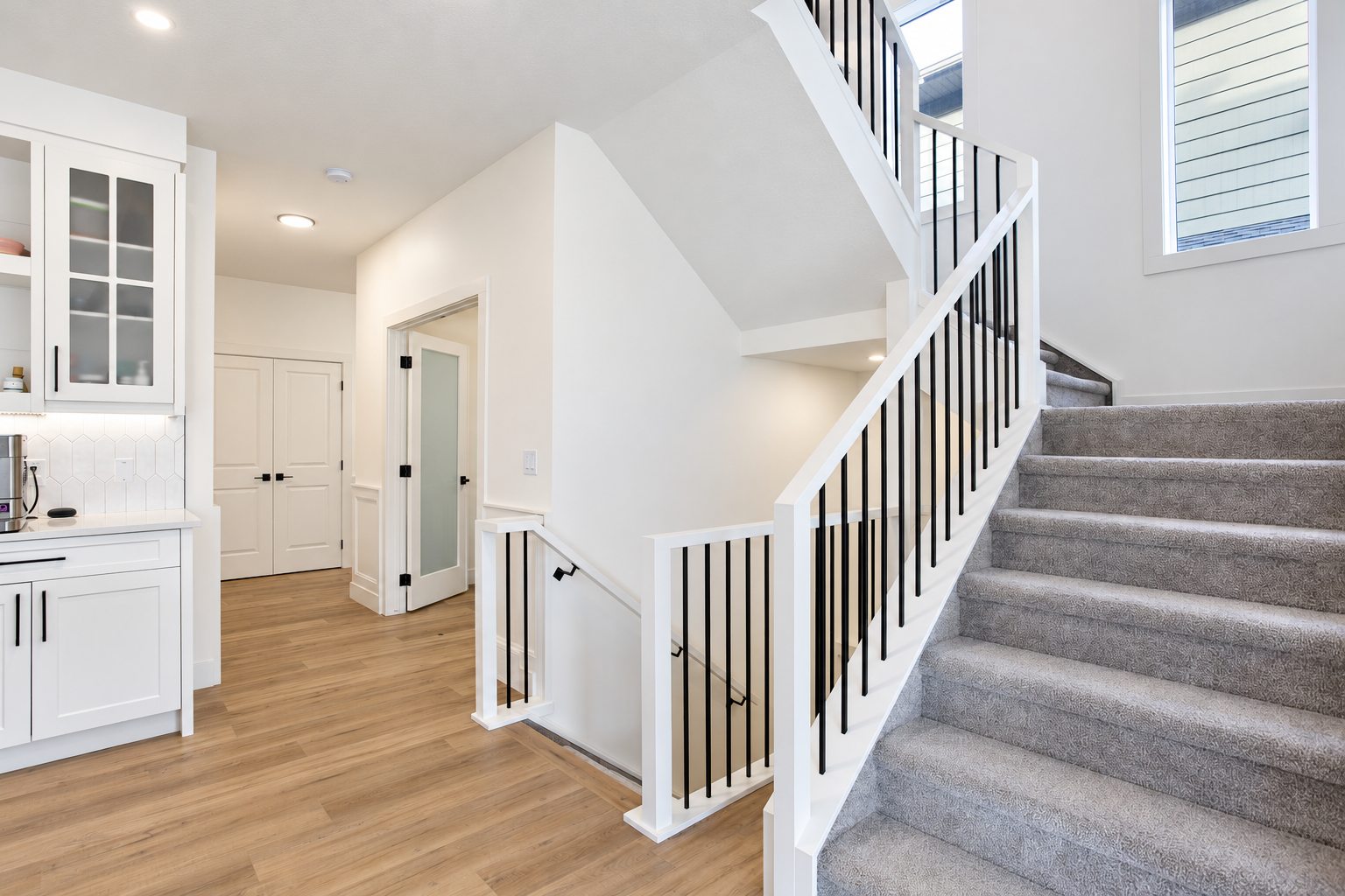 Front entry and staircase — 809 Mandalay Link