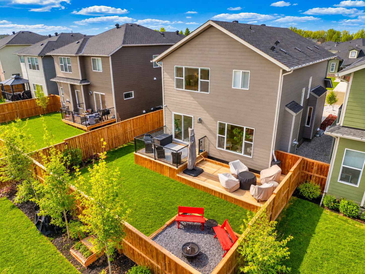 Aerial view of the backyard and deck — 809 Mandalay Link