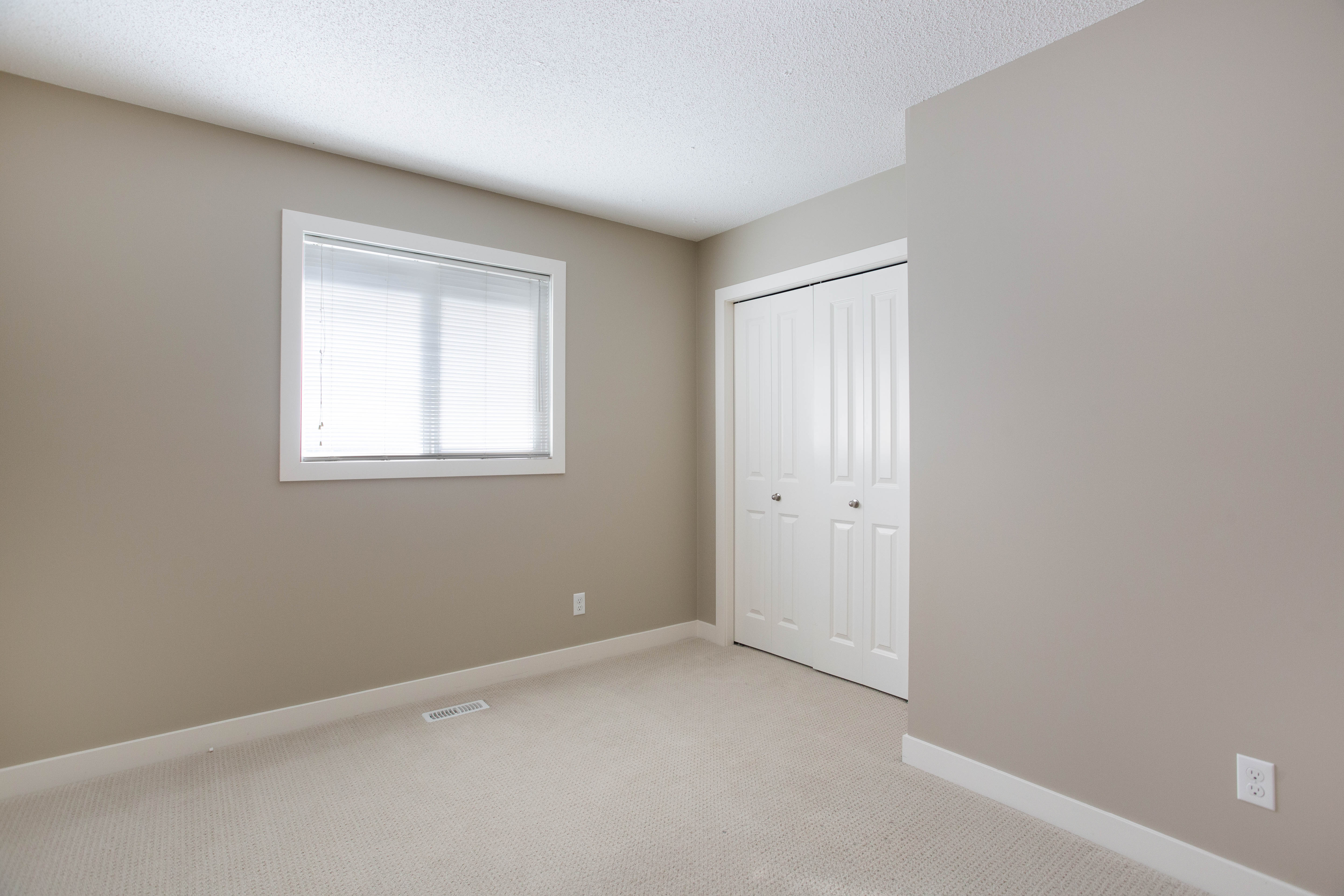 Secondary bedroom — 119 Sage Hill Green NW