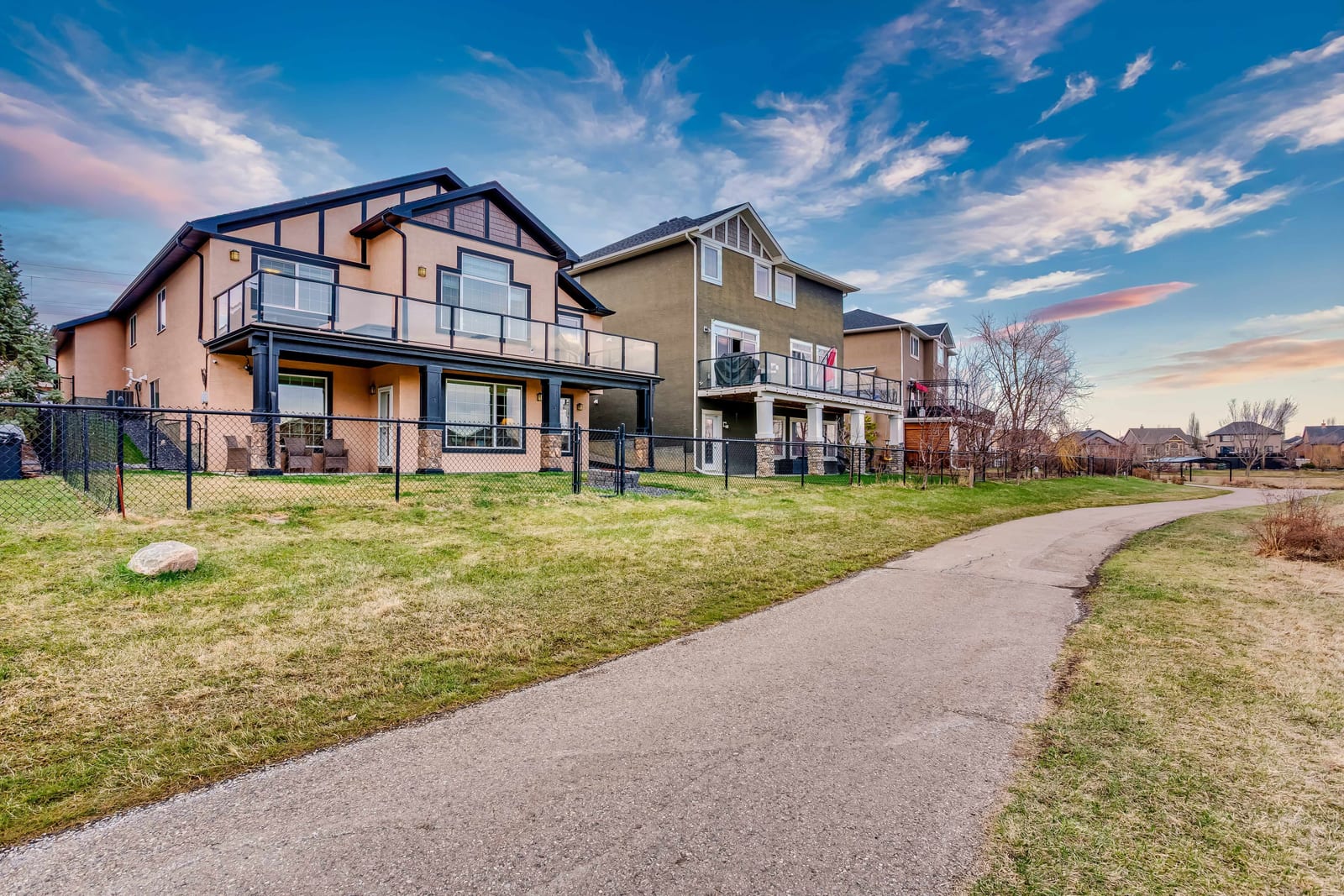 Rear exterior beside walking path