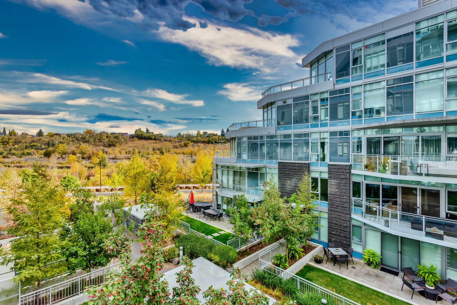Landscaped courtyard and neighbouring Waterfront building